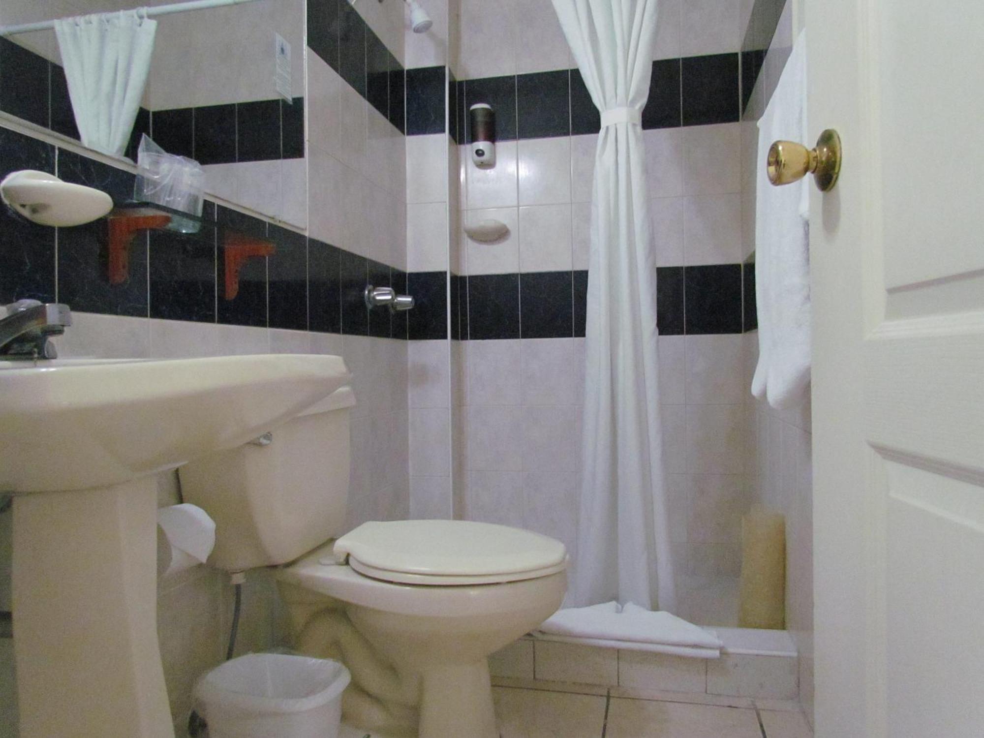 Hotel Villa Serena Escalon San Salvador Kültér fotó
